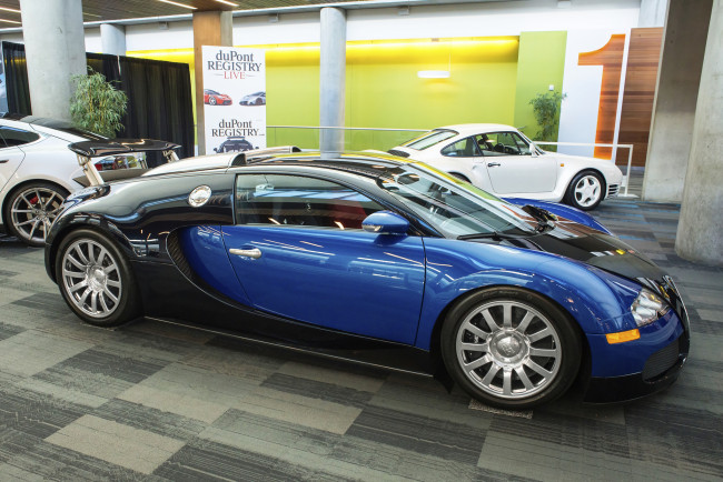 Обои картинки фото 2006 bugatti veyron, автомобили, выставки и уличные фото, автосалон, выставка