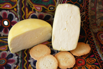 Картинка formatge+l`arc+de+ubach еда сырные+изделия сыр