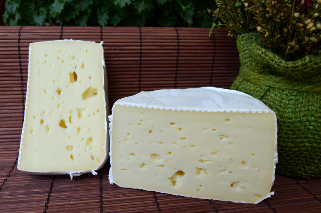 Обои картинки фото neve del grappa, еда, сырные изделия, сыр