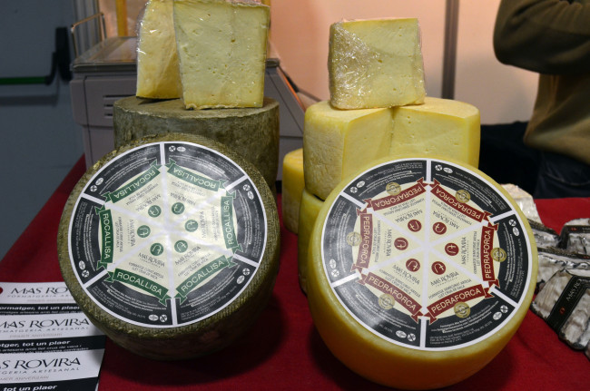 Обои картинки фото pedraforca y rocallisa, еда, сырные изделия, сыр