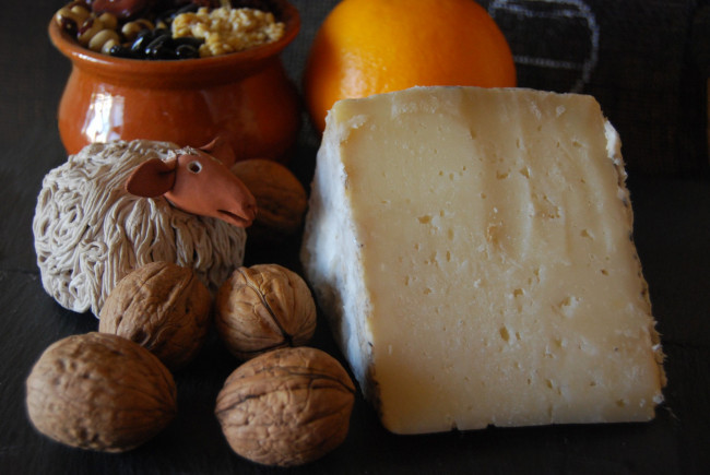 Обои картинки фото don picon de cuenca, еда, сырные изделия, сыр