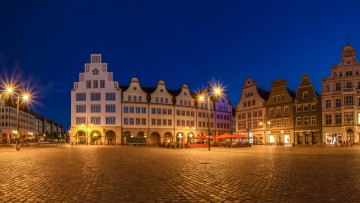 Картинка города -+здания +дома германия ратуша мекленбург-передняя померания ночь