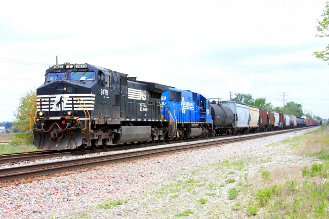 Обои картинки фото техника, поезда, дорога, рельсы, локомотив, состав, железная