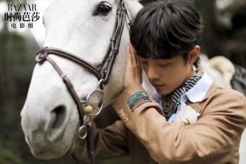 Картинка мужчины xiao+zhan актер лошадь