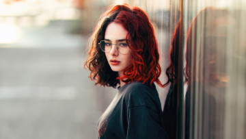 Картинка девушки -+рыжеволосые+и+разноцветные рыжеволосая девушка элегантныe волосы