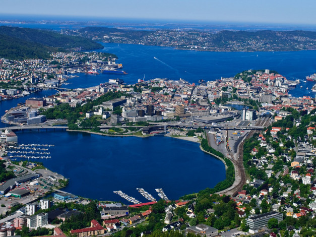 Обои картинки фото ulriken, in, bergen, norway, города, панорамы