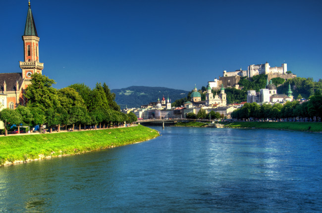 Обои картинки фото salzburg, austria, города, зальцбург, австрия, salzach, river, река, зальцах, набережная, мост, собор, замок, деревья
