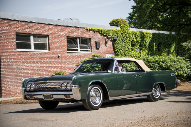 Обои картинки фото lincoln continental,  1963, автомобили, lincoln, автошоу, автопробег, выставка