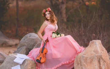 Картинка музыка -другое скрипка взгляд девушка венок камень