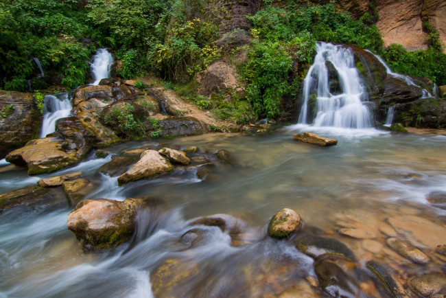 Обои картинки фото природа, водопады, река, водопад, лес