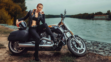 Картинка мотоциклы мото+с+девушкой harley-davidson
