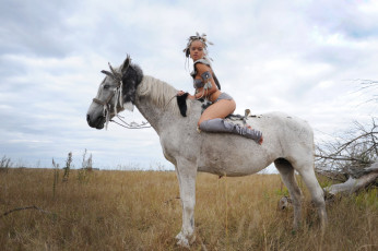 Картинка -Unsort+Блондинки девушки unsort блондинки индианка лошадь