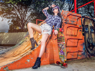 Картинка thais+silva девушки ноги thais silva шорты скейтборд рампа стиль