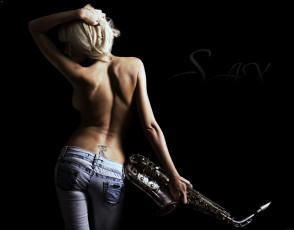 Картинка девушки -+блондинки +светловолосые блондинка спина тату джинсы саксофон