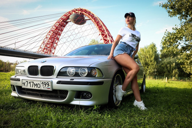 Обои картинки фото автомобили, -авто с девушками, bmw, 5, series
