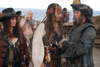 обоя pirates, of, the, caribbean, on, stranger, tides, кино, фильмы, пират, джонни, депп