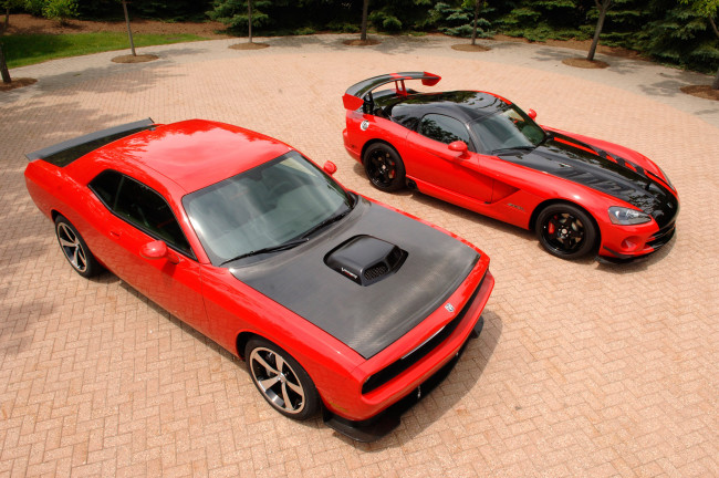 Обои картинки фото dodge, challenger, srt10, concept, with, 600hp, viper, v10, engine, автомобили