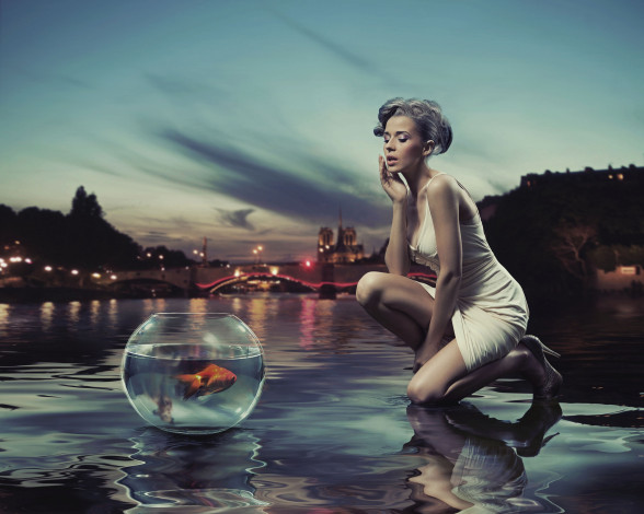 Обои картинки фото -Unsort Блондинки, девушки, unsort, блондинки, отражение, аквариум, рыбка, вода