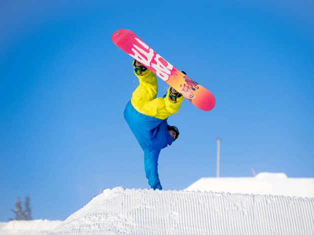 Обои картинки фото спорт, сноуборд, снег, спуск