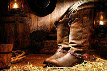 Картинка разное одежда обувь текстиль экипировка бочка фонарь шляпа перчатки канат солома ковбойские сапоги