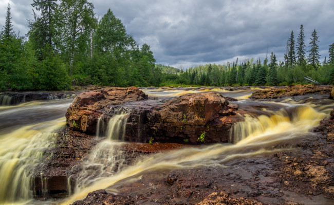 Обои картинки фото природа, водопады, лес, река, водопад