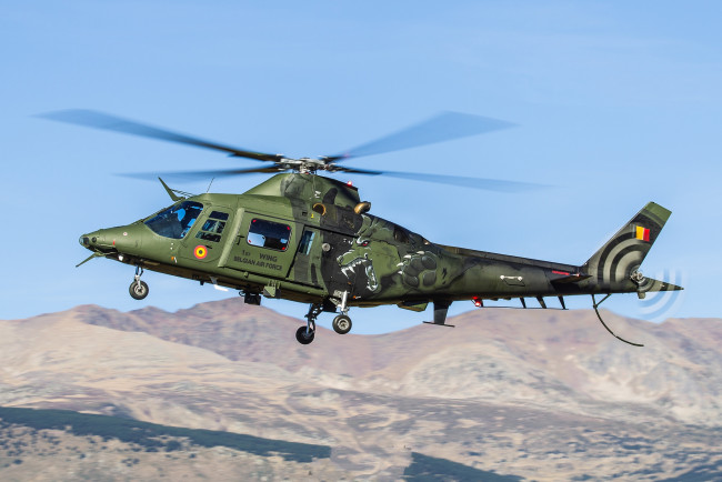Обои картинки фото agusta a-109ba, авиация, вертолёты, вертушка