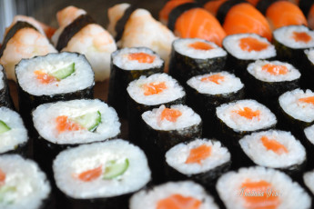 Картинка еда рыба морепродукты суши роллы закуска