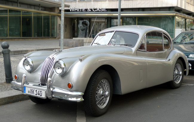 Обои картинки фото jaguar, xk, 140, 1956, автомобили, выставки, уличные, фото, ретро