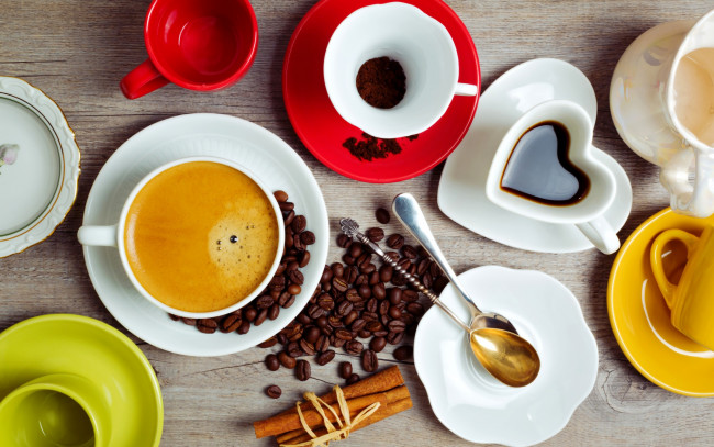 Обои картинки фото еда, кофе, кофейные, зёрна, чашки, блюдца, зерна, корица