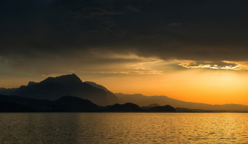 Картинка природа побережье пейзаж озеро горы рассвет