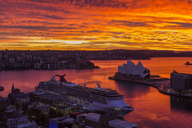 Обои картинки фото sydney harbour, корабли, порты ,  причалы, причал, лайнер, круиз, океанский