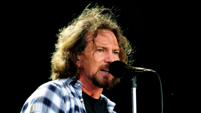 Обои картинки фото eddie vedder, музыка, музыкант