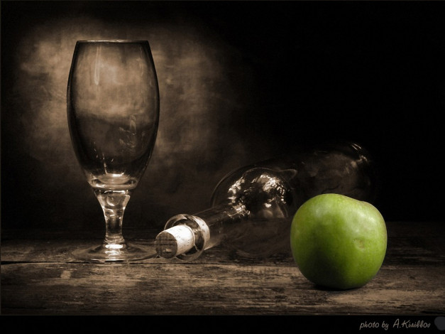 Обои картинки фото анатолий, кирилов, этюд, зеленым, яблоком, еда, натюрморт