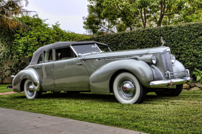 Обои картинки фото 1940 packard 1807 darrin convertible sedan, автомобили, выставки и уличные фото, автошоу, выставка