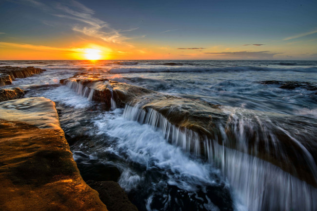 Обои картинки фото природа, восходы, закаты, солнце, горизонт, океан, волны, скалы