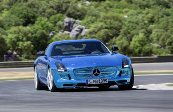 Картинка mercedes-benz+sls+amg+coupe+electric+car+2014 автомобили mercedes-benz car electric blue 2014 coupe amg sls