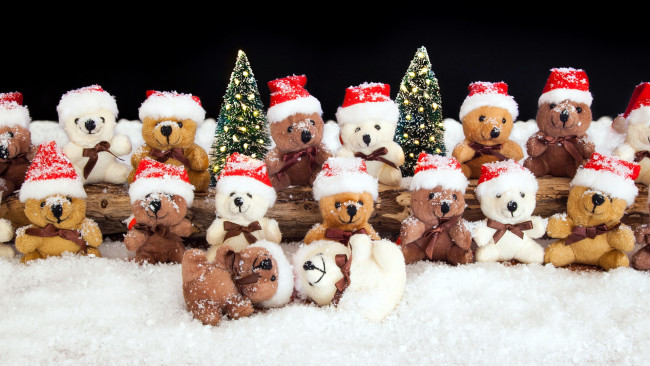 Обои картинки фото праздничные, мягкие игрушки, елки, снег, медвежата