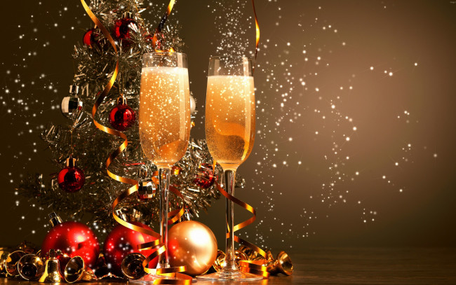 Обои картинки фото праздничные, угощения, два, фужера, с, шампанским, на, фоне, праздничной, елки