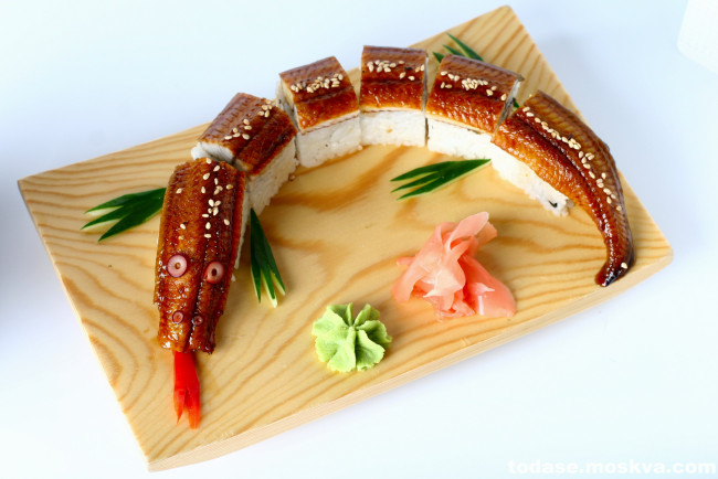 Обои картинки фото еда, рыба,  морепродукты,  суши,  роллы, японская, кухня, роллы, суши, имбирь