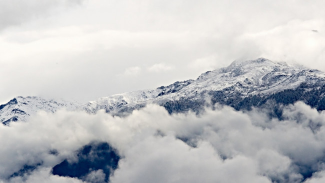 Обои картинки фото природа, горы, туман, снег