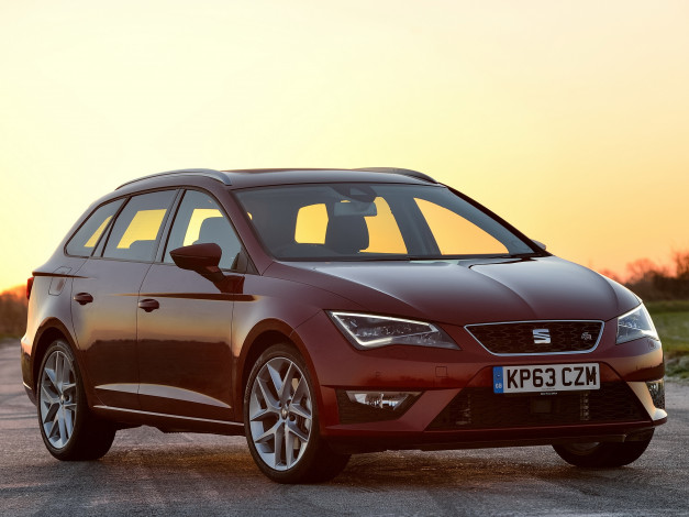 Обои картинки фото автомобили, seat, leon, st, fr, uk-spec, 2014, красный