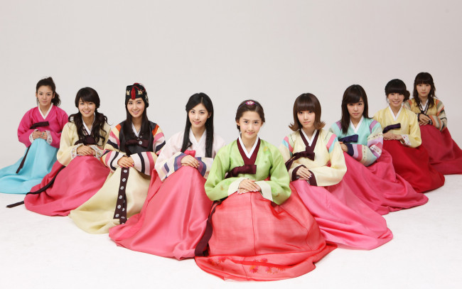 Обои картинки фото девушки, -unsort , азиатки, национальные, костюмы, кореянки