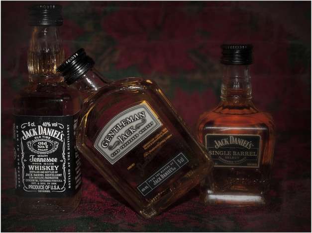Обои картинки фото бренды, jack daniel`s, алкоголь, бутылки