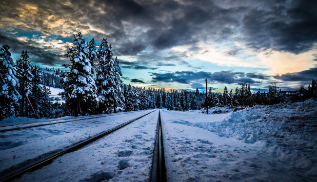 Обои картинки фото природа, зима, дорога, снег, закат, деревья