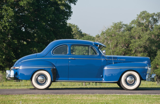 Обои картинки фото mercury sedan coupe 1947, автомобили, mercury, blue, coupe, 1947, sedan