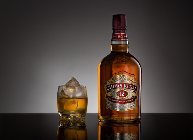 Обои картинки фото бренды, chivasregal, виски