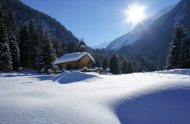 Обои картинки фото природа, зима, горы, пейзаж, снег, деревья, лучи, солнце