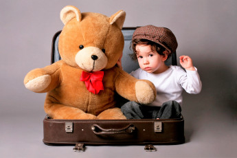 Картинка разное дети мальчик мишка чемодан