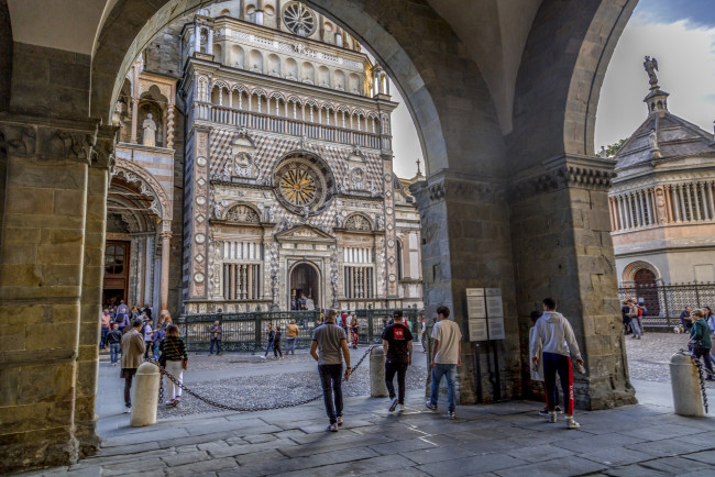 Обои картинки фото bergamo, italy, города, - улицы,  площади,  набережные