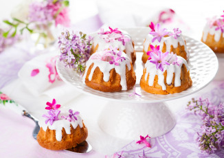 Картинка еда пирожные +кексы +печенье ваза кексы цветы